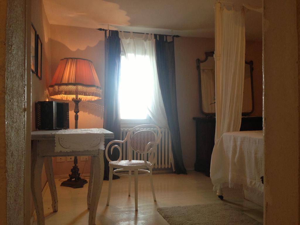 B&B Casa Della Musica Vezzano sul Crostolo Room photo